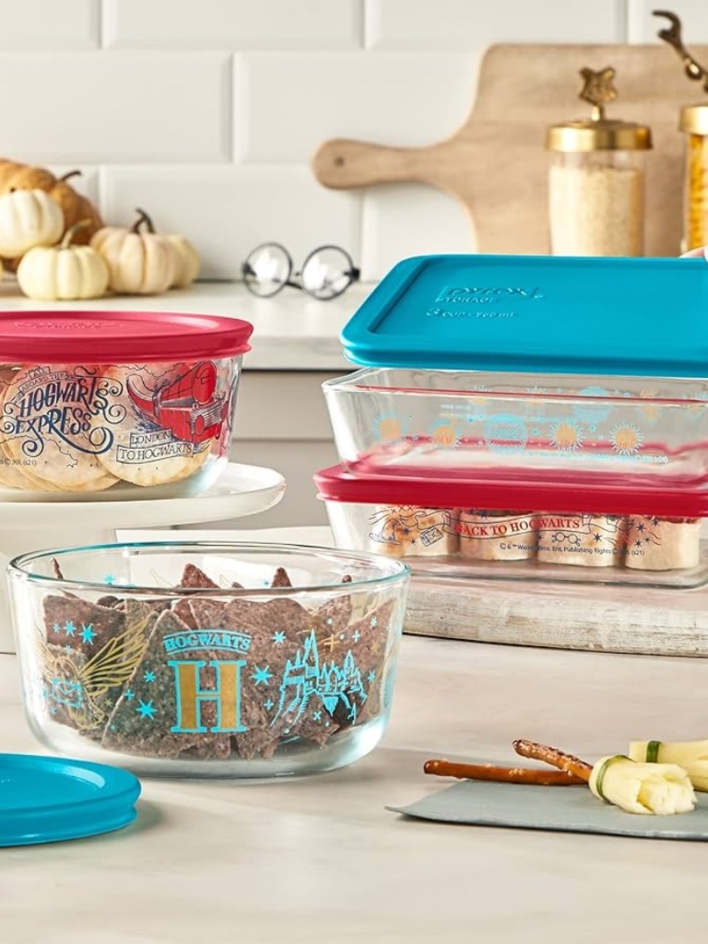 Pyrex Harry Potter 8-Piece Glass Storage Set - Picture 3 of 6
